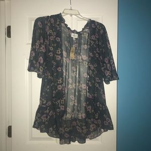 🔑 Vintage AEO Floral Kimono